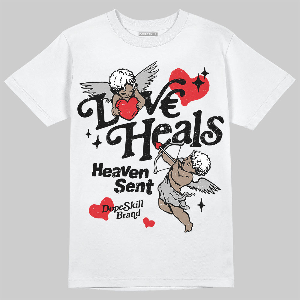 Black and White Collection DopeSkill T-Shirt New Love Heals Graphic