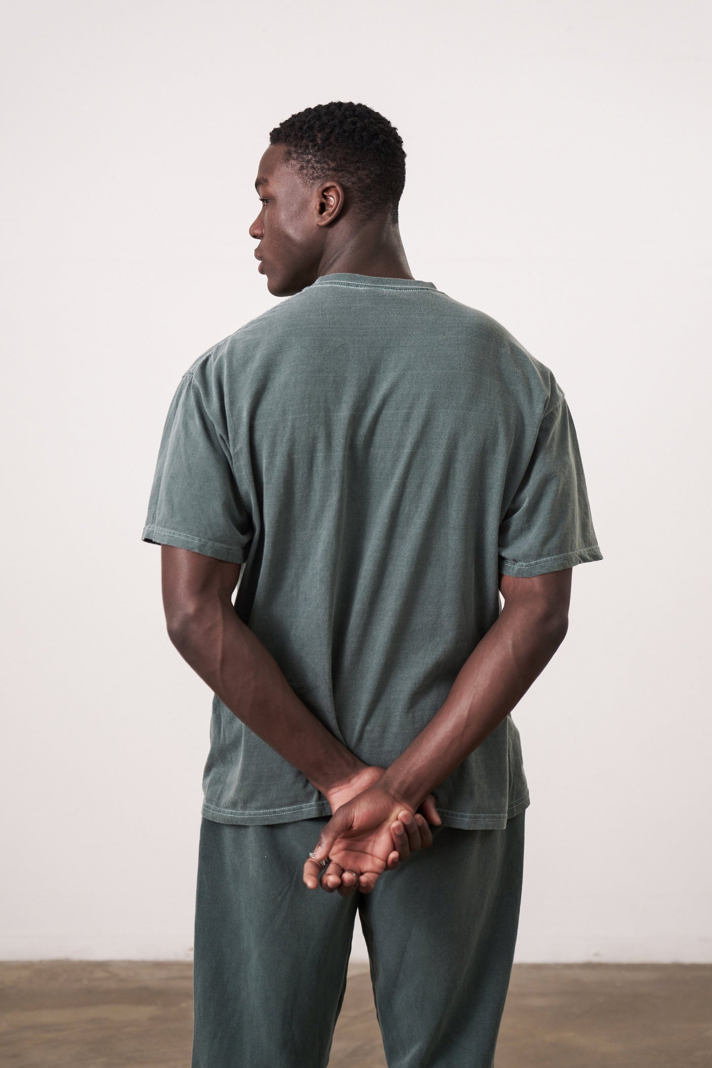 Essentials Vintage Washed Tee - Forest