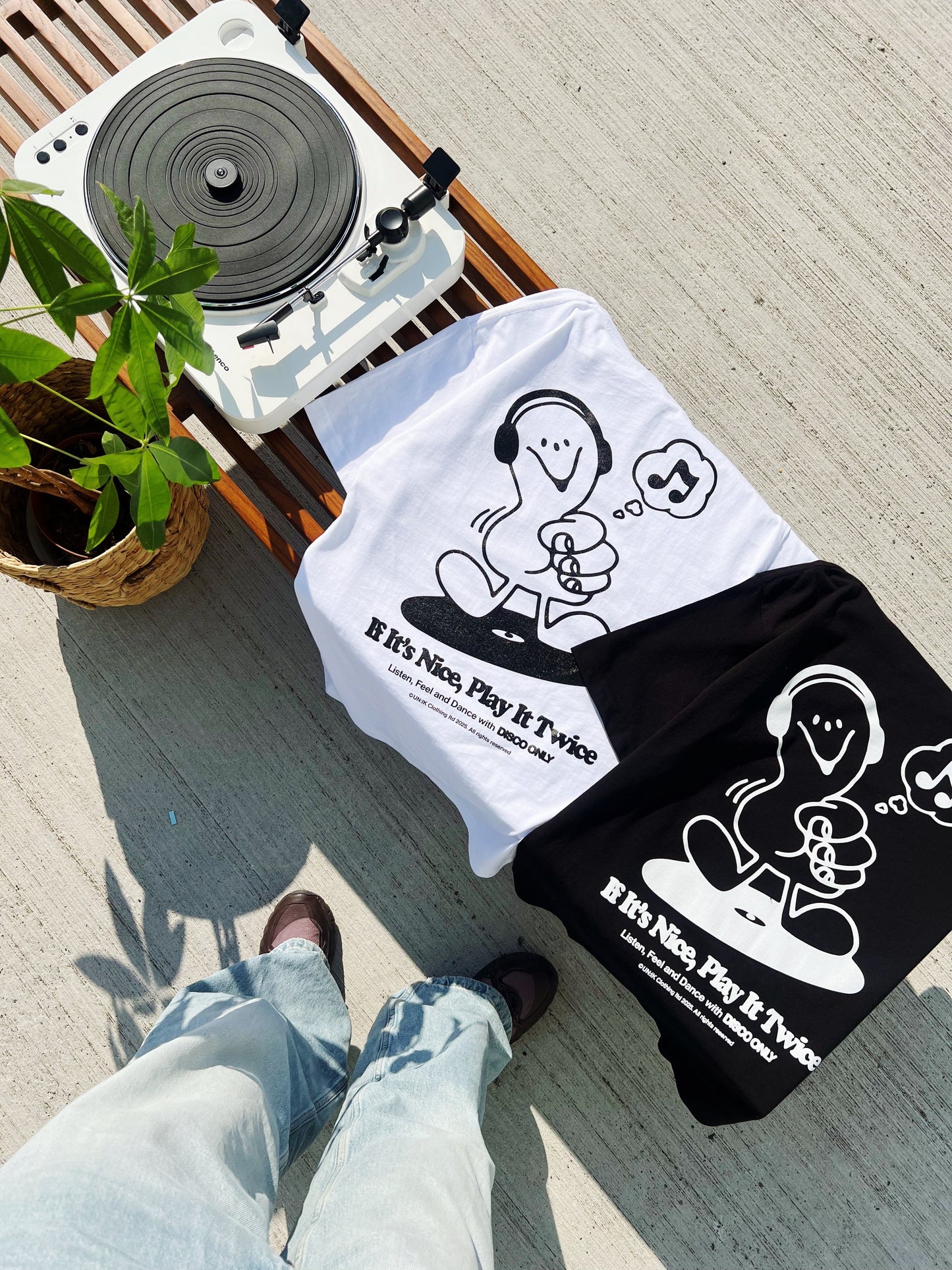 DISCO ONLY 'Play It Twice V6' Tee - White