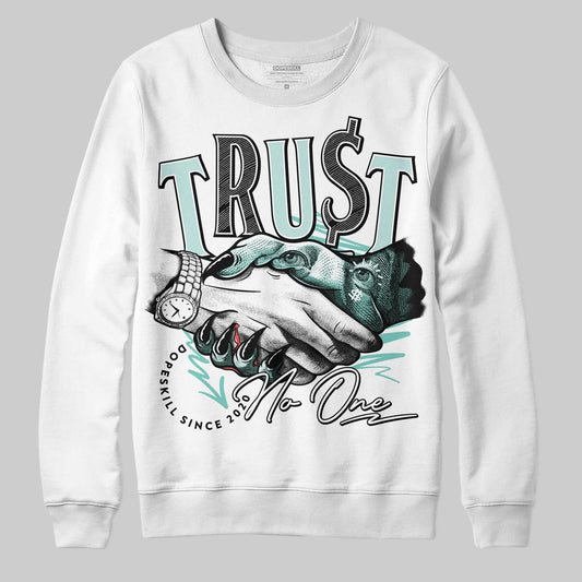 Igloo 11s DopeSkill Sweatshirt Trust No One Graphic