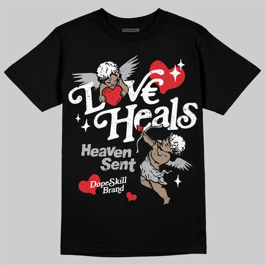 Black and White Collection DopeSkill T-Shirt New Love Heals Graphic