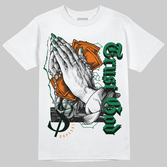 Green Collection DopeSkill T-Shirt Trust God Graphic