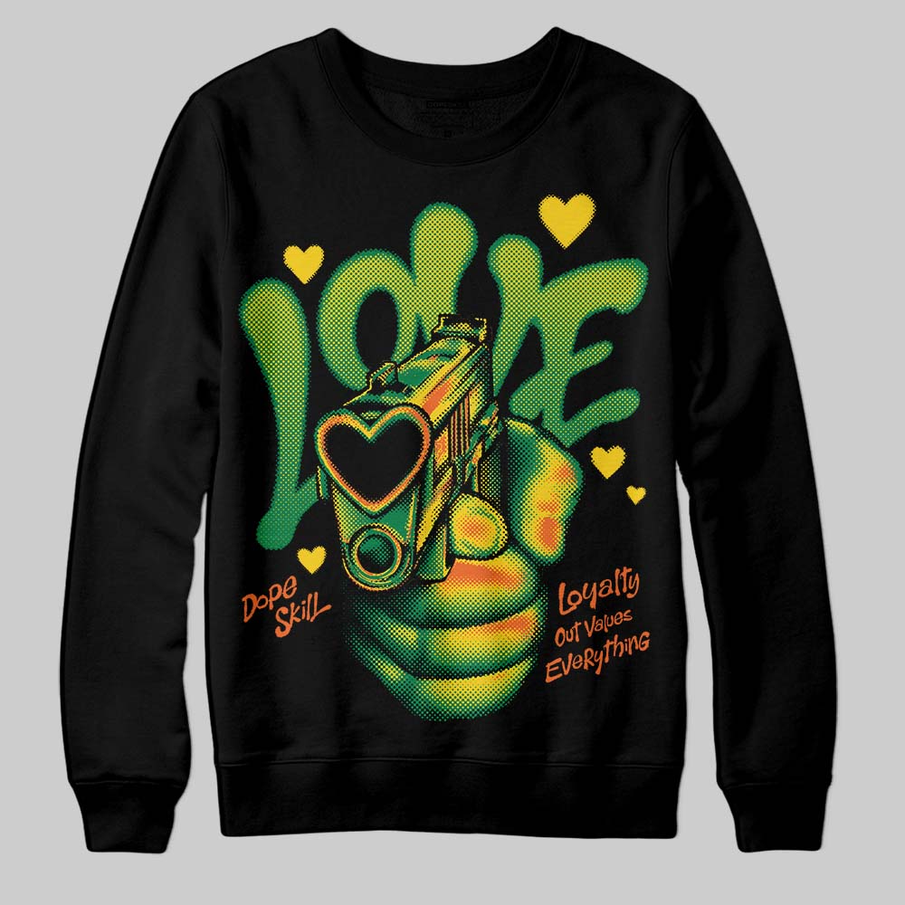 Green Collection DopeSkill Sweatshirt Love Shot Graphic