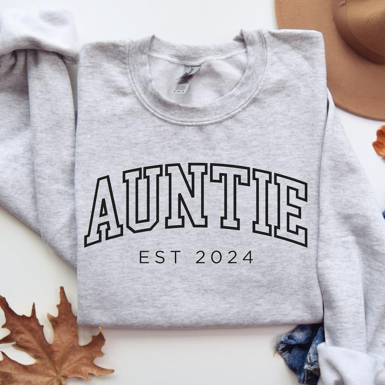 Auntie Est 2024 Aunt Aunt Cool Aunt Sister Gif T-Shirts, Hoodie, Sweatshirt