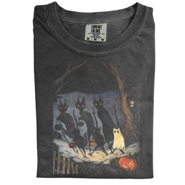 COMFORT COLORS Vintage Black cat halloween T-Shirt, Vintage Style T-Shirt, Retro  Y2K Shirt Hoodie, Sweatshirt