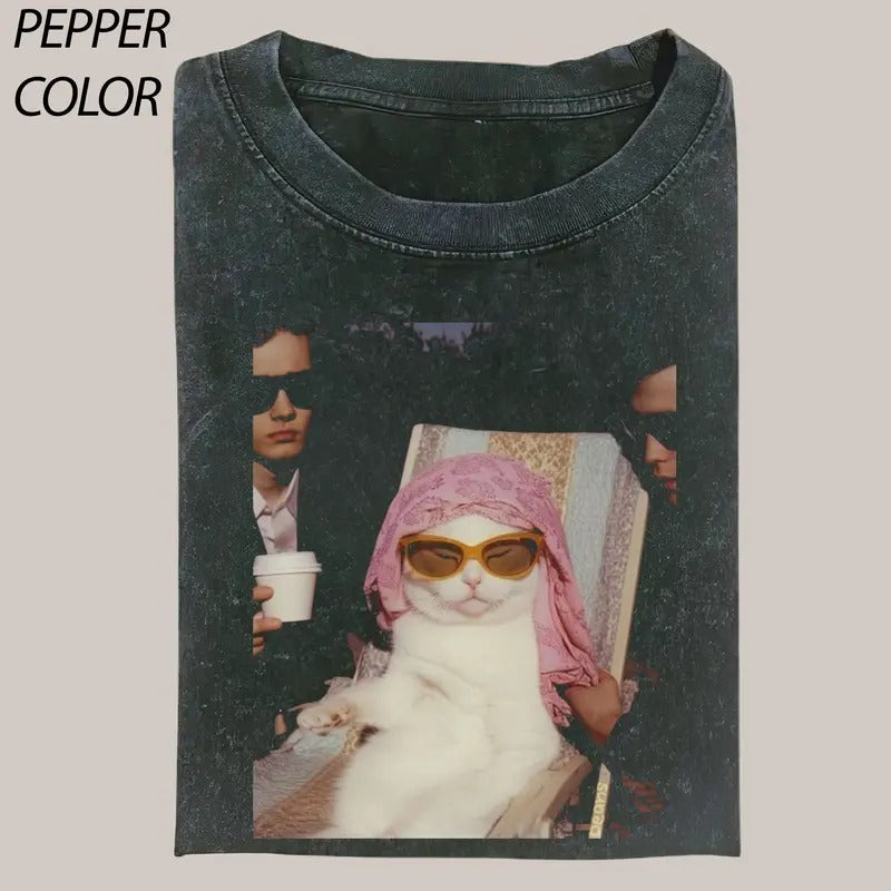 Cat Girl time T-Shirt T-Shirt, Cat Love - cute Vintage Graphic Tee, Funny Cat Shirt, Women's T-shirts Streetwear Top...