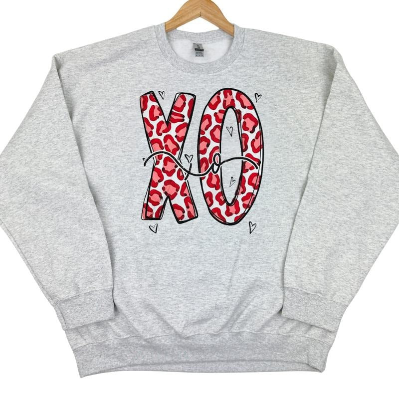 Cheetah XOXOXO Gildan Sweatshirt -- ASH GREY T-Shirts, Hoodie | HypeCrazeTee.com