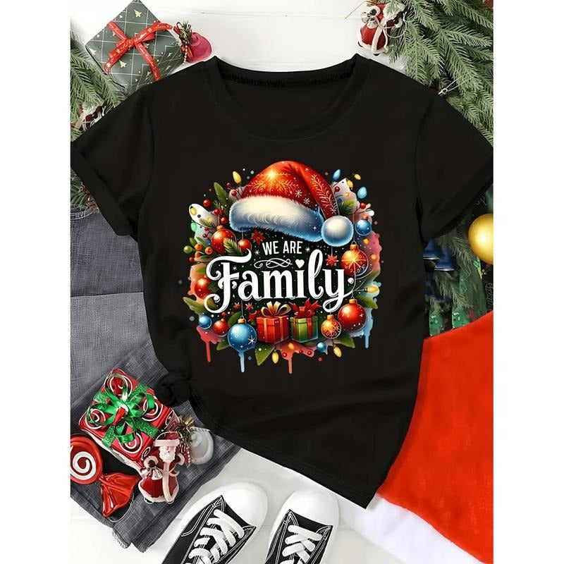 [Christmas Family T-Shirt] Christmas Women's Family T-Shirt - Green Holiday Party Top with "We Are Family" Text - Soft...