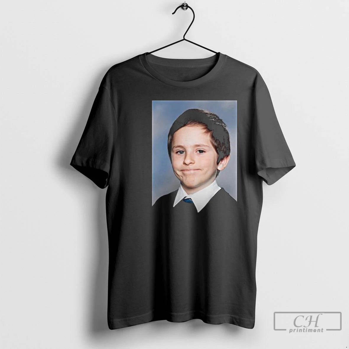 Classic Awkward White People Smile Meme Coin Circle Black T-Shirts, Hoodie, Sweatshirt | HypeCrazeTee.com