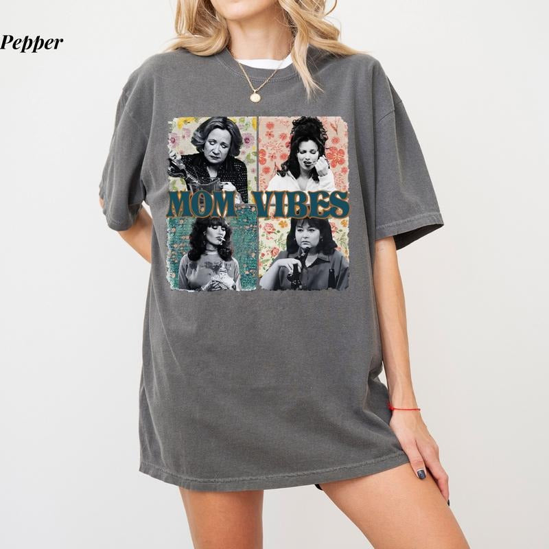 Comfort Colors 90s Mom Shirt, Funny Vintage Mom Life Tee, Retro Aesthetic T-Shirt, Ultra Soft Cotton Tee, Everyday Casual...