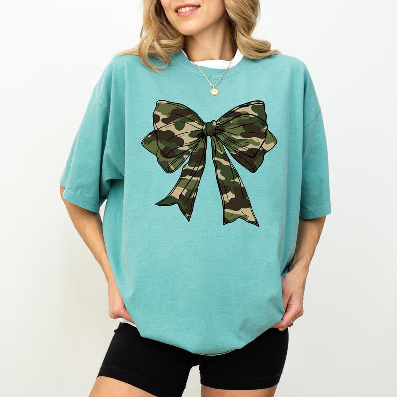 Comfort Colors Camo Coquette Bow Hunting Shirt Camouflage Bow Hunter'S Wife Duck Hunt Tops Cotton Fabric Classic Womenswear T-Shirts, Hoodie, Sweatshirt