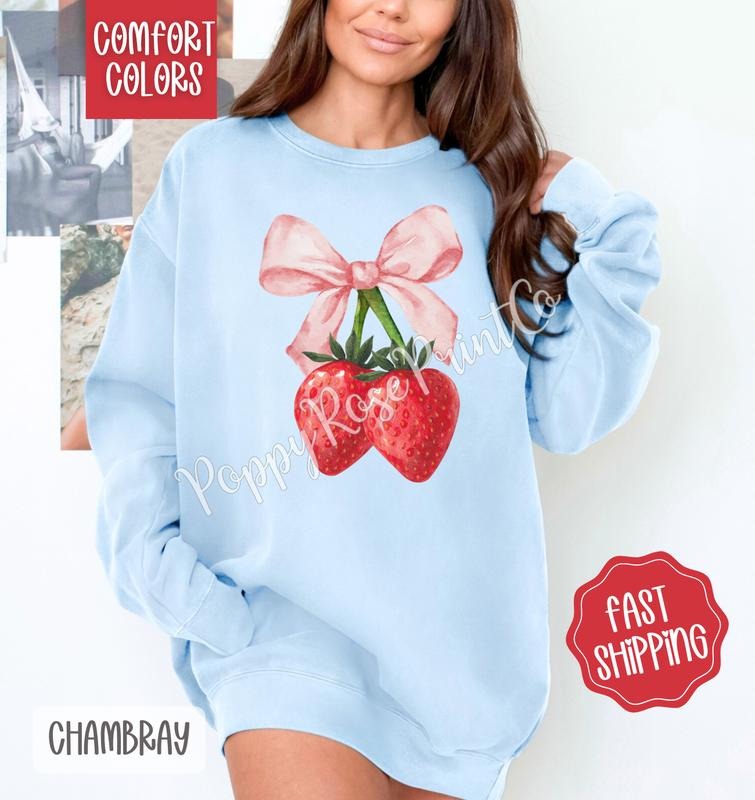 Coquette Strawberry Comfort Colors Sweatshirt, Fruit Summer Sweater, Cute Women's Crewneck T-Shirts, Hoodie