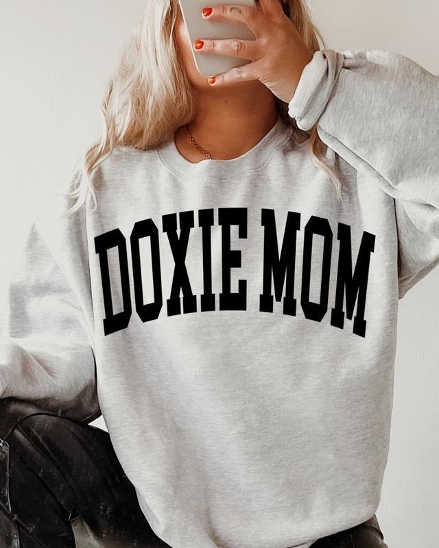 Dachshund Mom Varsity Sweatshirt, Trendy, College Font, Cute, Dog Mama, Crewneck T-Shirts, Hoodie | HypeCrazeTee.com