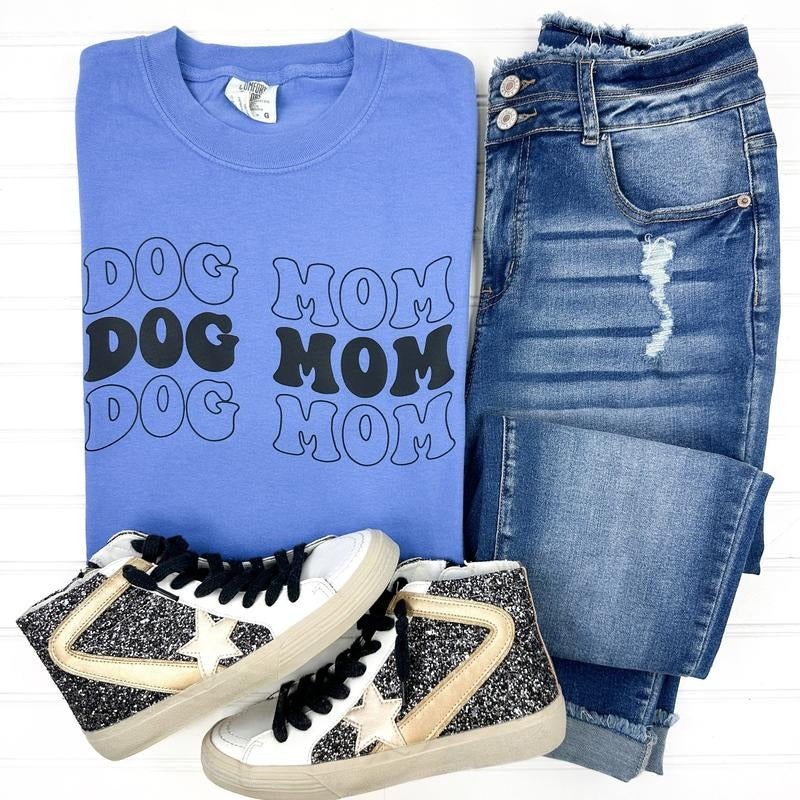 Dog Mom Comfort Colors T-Shirt Hoodie, Sweatshirt | HypeCrazeTee.com