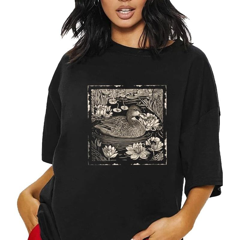Duck Shirt Birdwatching Linocut Shirt Folk Art Goose T-shirt Granola Girl Wildlife Crewneck Cottage Core Clothes Bird...