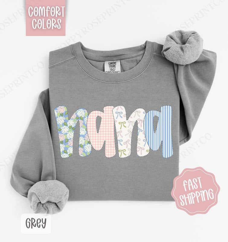 Floral Nana Comfort Colors Sweatshirt, Cute Spring Grandma Sweater, Coquette Nana Crewneck T-Shirts, Hoodie