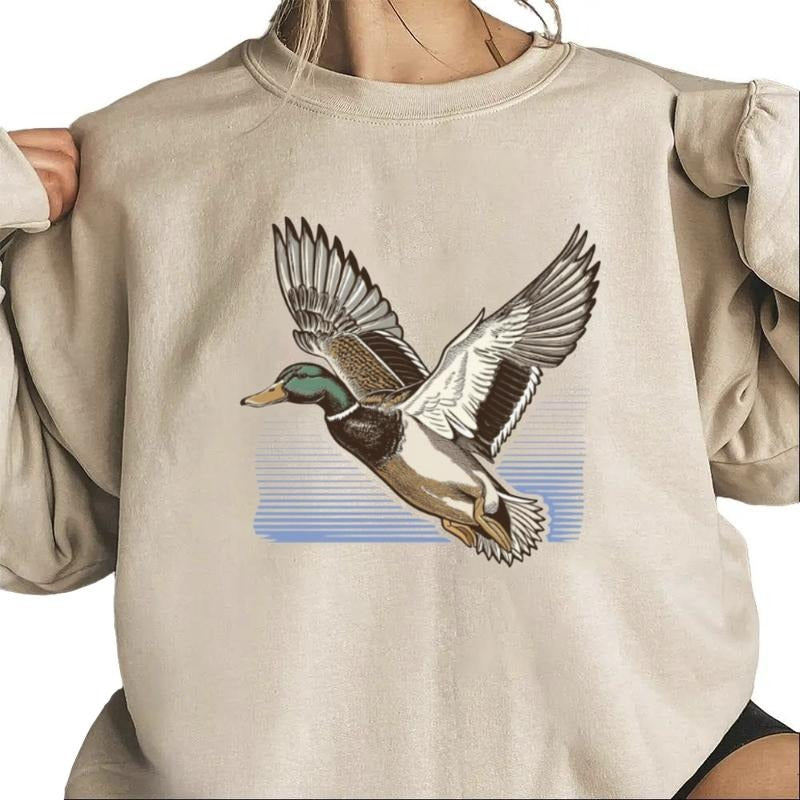 Flying Mallard Duck Sweatshirt - Vintage Style Duck Hunting Waterfowl Shirt Outdoors Nature Lovers Unisex T-shirt Cotton...