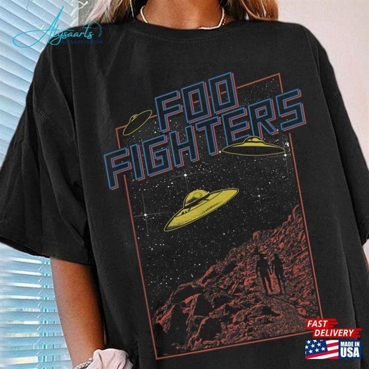 Foo Fighter Vtg Ufo Shirt Band Retro Music Unisex Hoodie, Sweatshirt | HypeCrazeTee.com