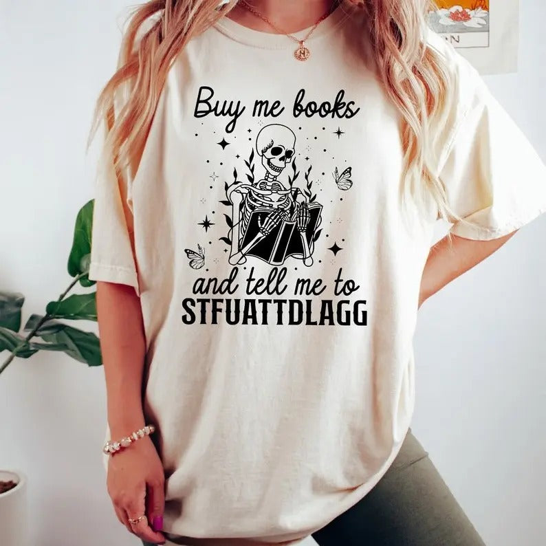 Frog and Toad Shirt, Classic Book Shirt, Aesthetic Woman Clothing, Book Lover Gift, Old Book Shirt, Cottagecore tshirt...