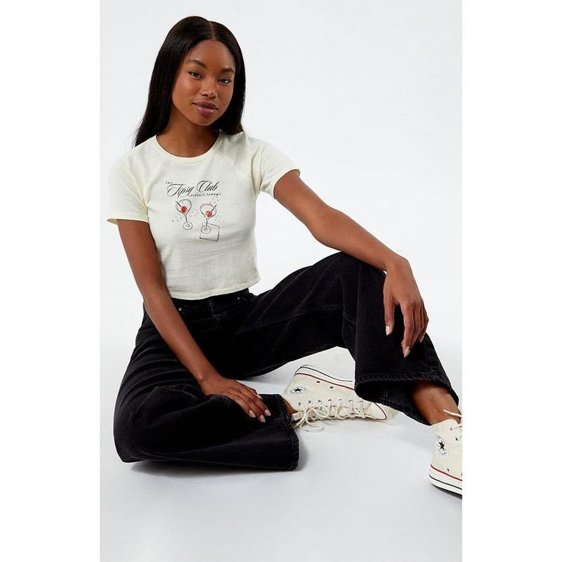 Golden Hour Women's The Tipsy Club Raglan T-Shirt Hoodie, Sweatshirt | HypeCrazeTee.com