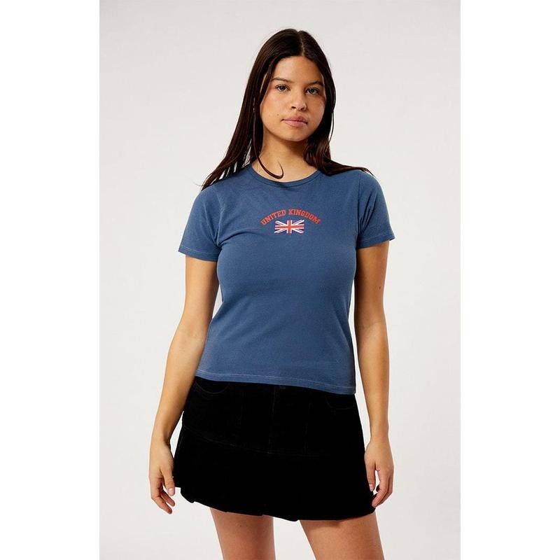 Golden Hour Women's United Kingdom Skimmer T-Shirt Hoodie, Sweatshirt | HypeCrazeTee.com