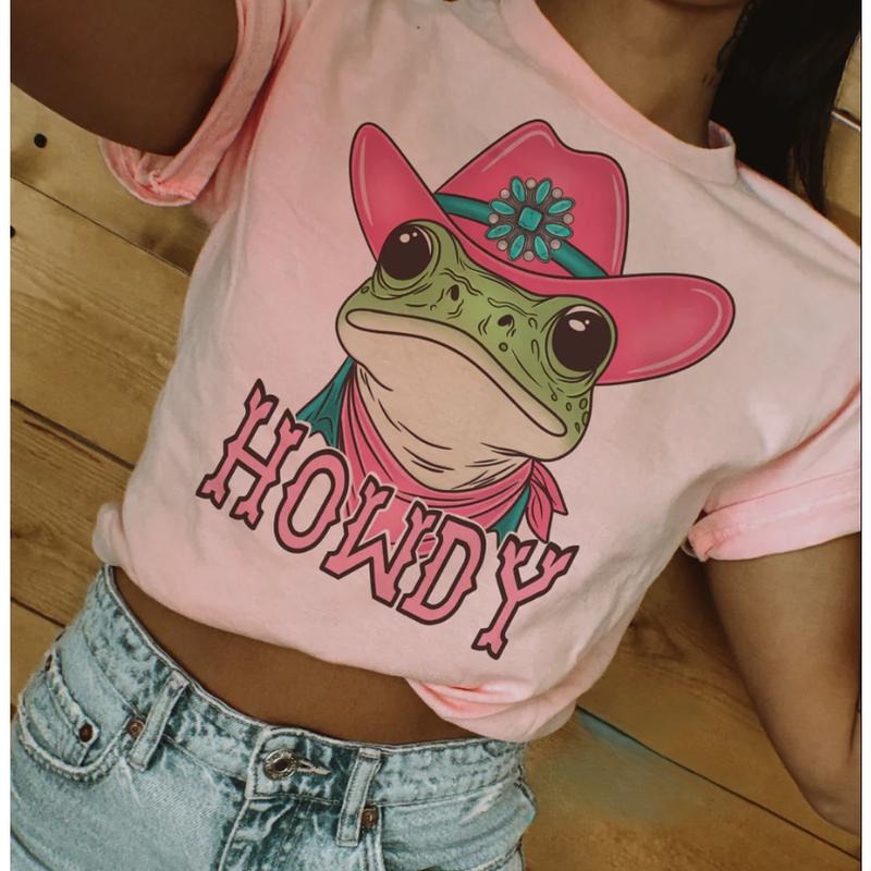 Howdy Cowgirl Frog Sweatshirt, vintage crewneck sweatshirts, western outfit women, cowgirl outfits, western clothing...