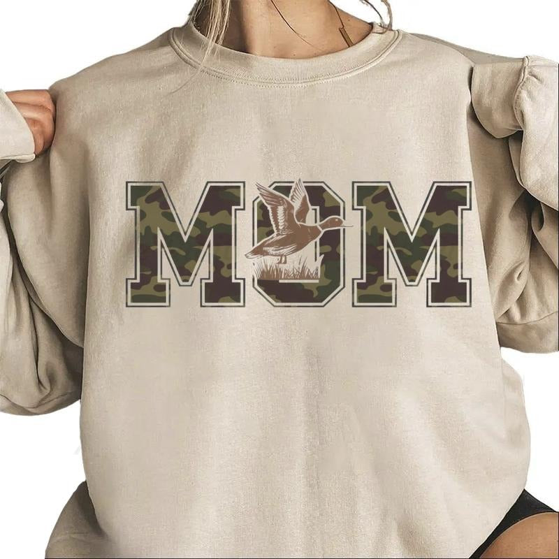 Hunting Mom Duck Camo Girl Retro T-Shirt Sweatshirt Hoodie Hunting Season National Day | HypeCrazeTee.com