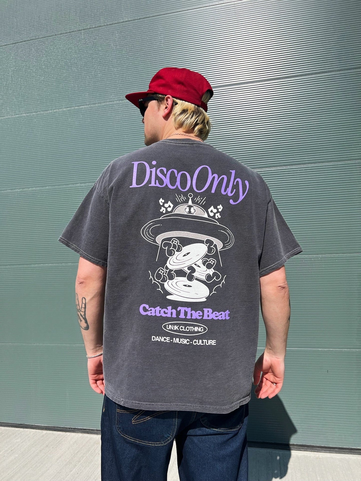 DISCO ONLY 'Catch The Beat' Vintage Washed Tee - Black