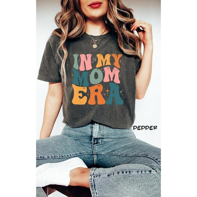 In my Mom Era Shirt, Retro Mom Clothes, Mom's Birthday T-Shirt, New Mom & Pregnancy Outfit, Women's Funny Concert ...