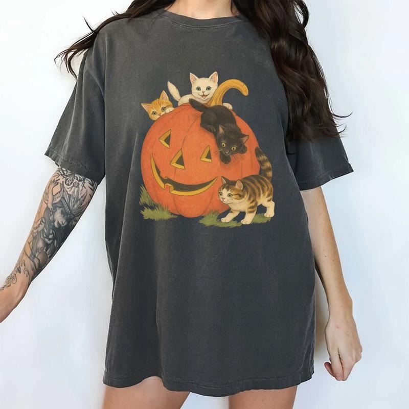MAPTEES Vintage 90s Cat Halloween Comfort Colors Shirt, Retro Cute Cats Fall Vibes Graphic Tee, Vintage Jack-o-lantern...