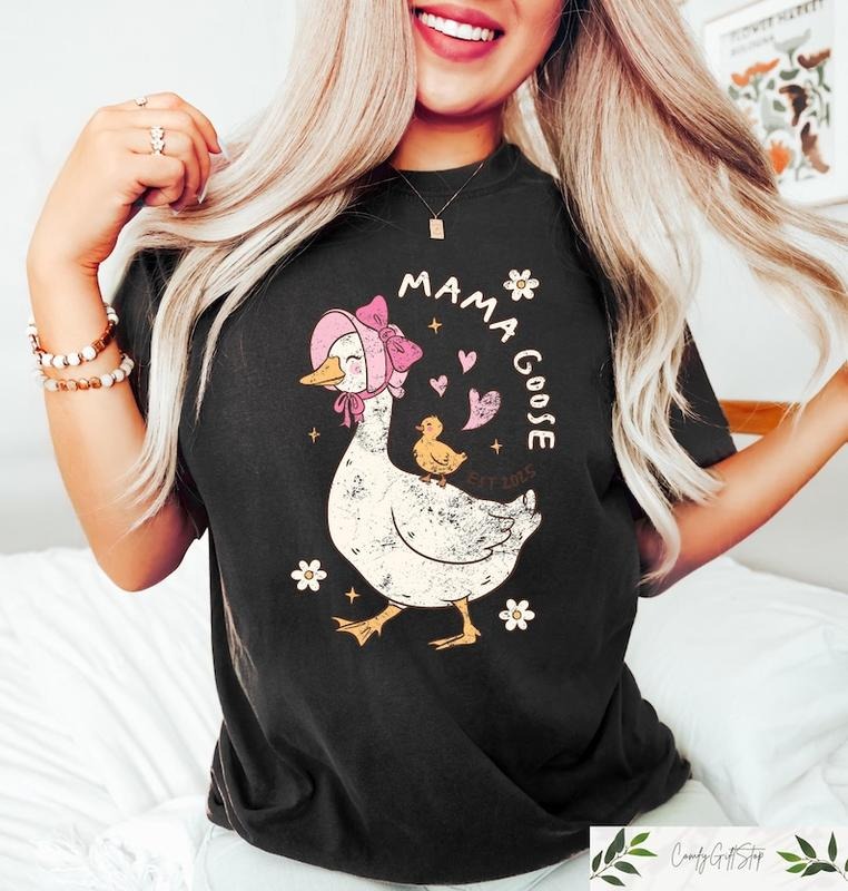 Mama Goose Silly Goose Funny Mother's Day Shirt Inspirational Retro Mama Gift T-Shirt Hoodie, Sweatshirt | HypeCrazeTee.com