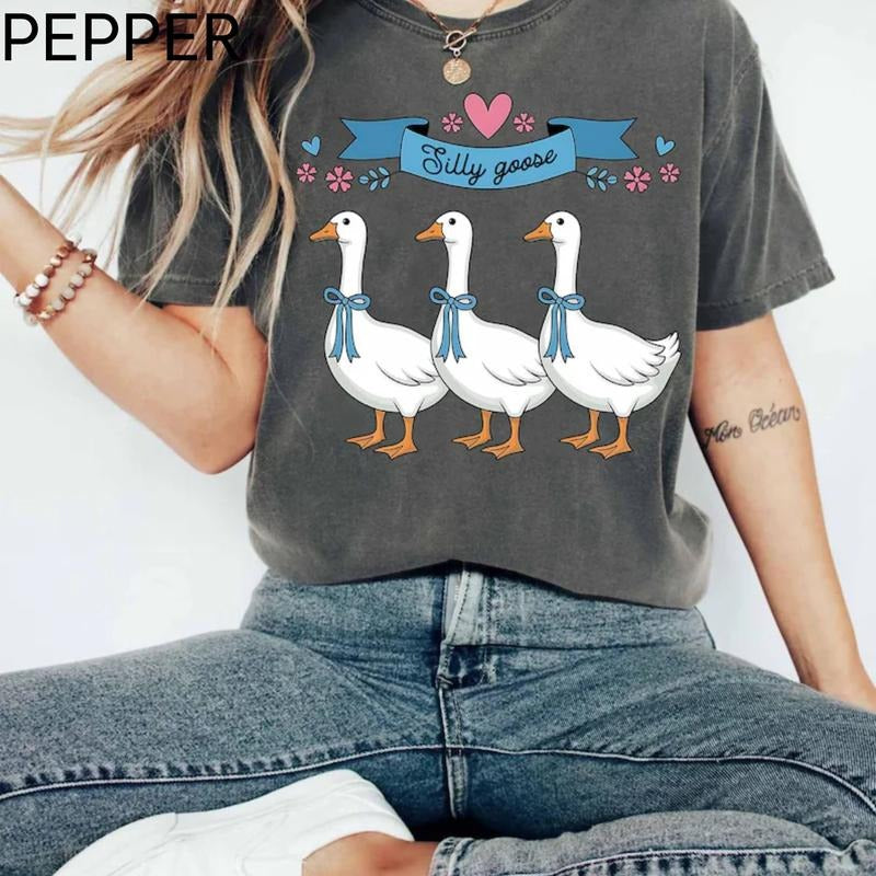 Mama Goose Goose Silly Goose Funny Mom Shirt Mom Shirt T-Shirts, Hoodie, Sweatshirt