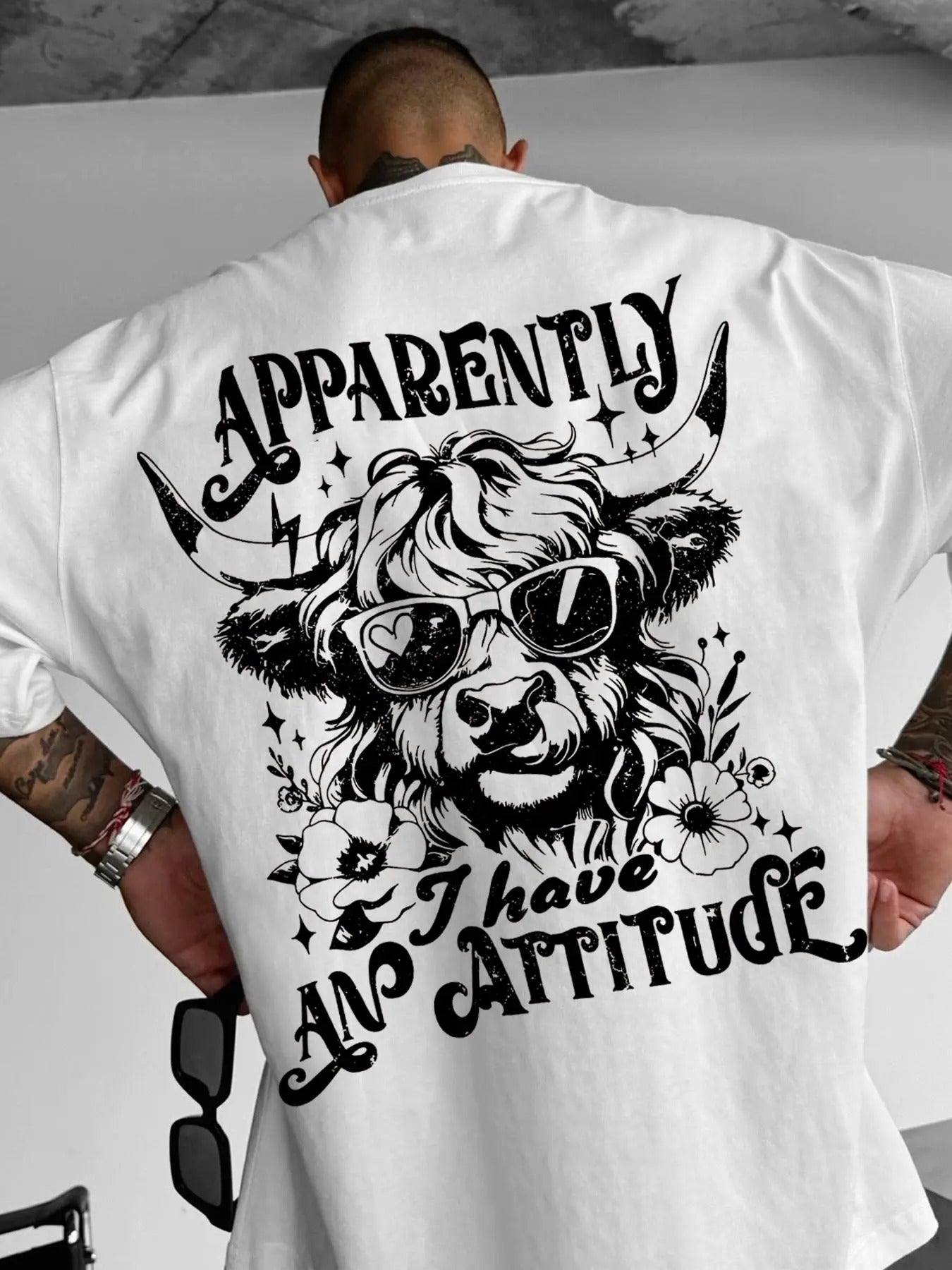 Men's Regular Fit Bull Head Print Round Neck Graphic Tee, Casual Short Sleeve T-shirt for Summer, Men's Top for Daily...