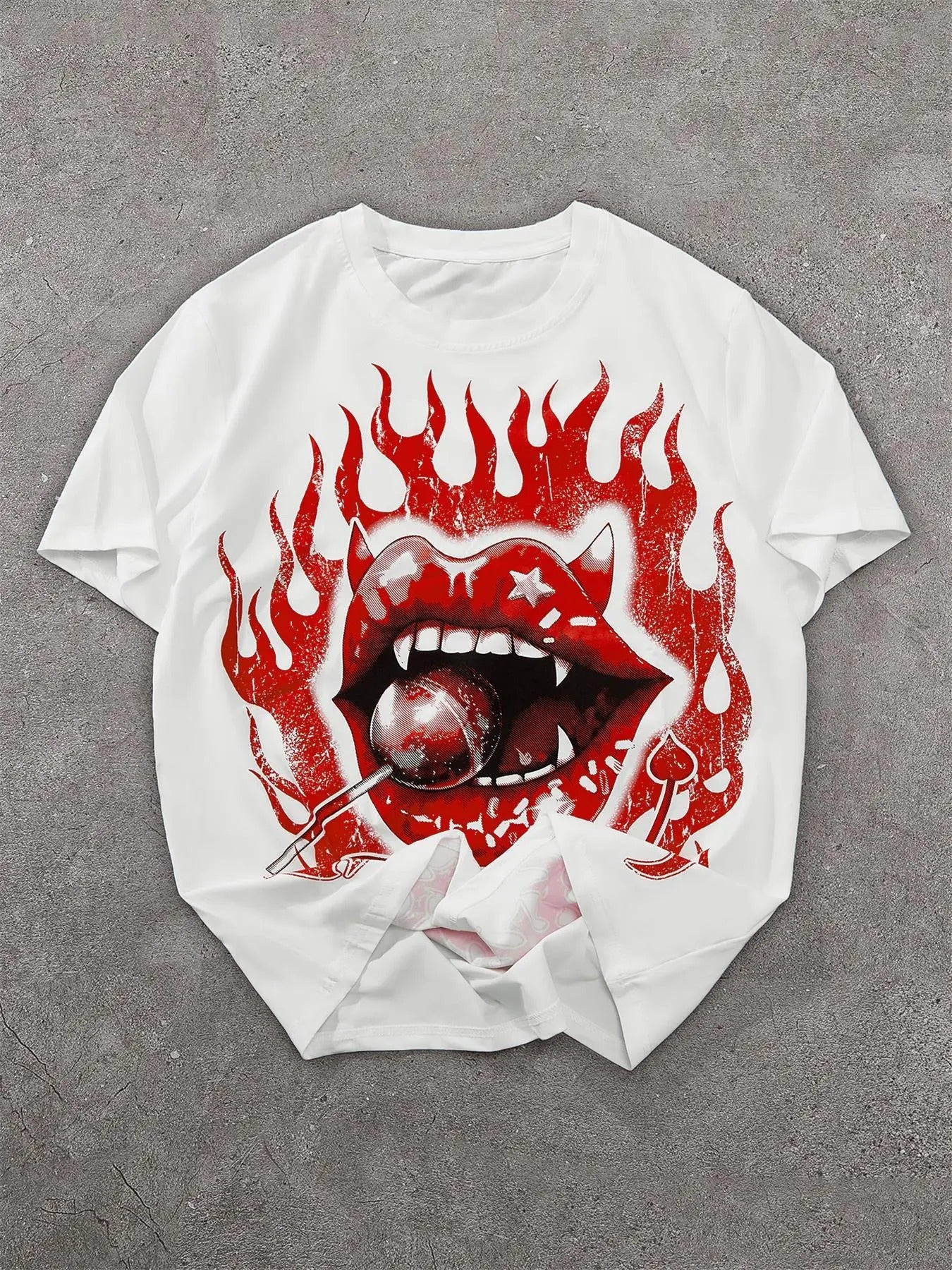 Men's Regular Fit Fire & Lip Print Short Sleeve Graphic Tee, Casual Round Neck T-shirt for Summer, Men's Top for Daily...