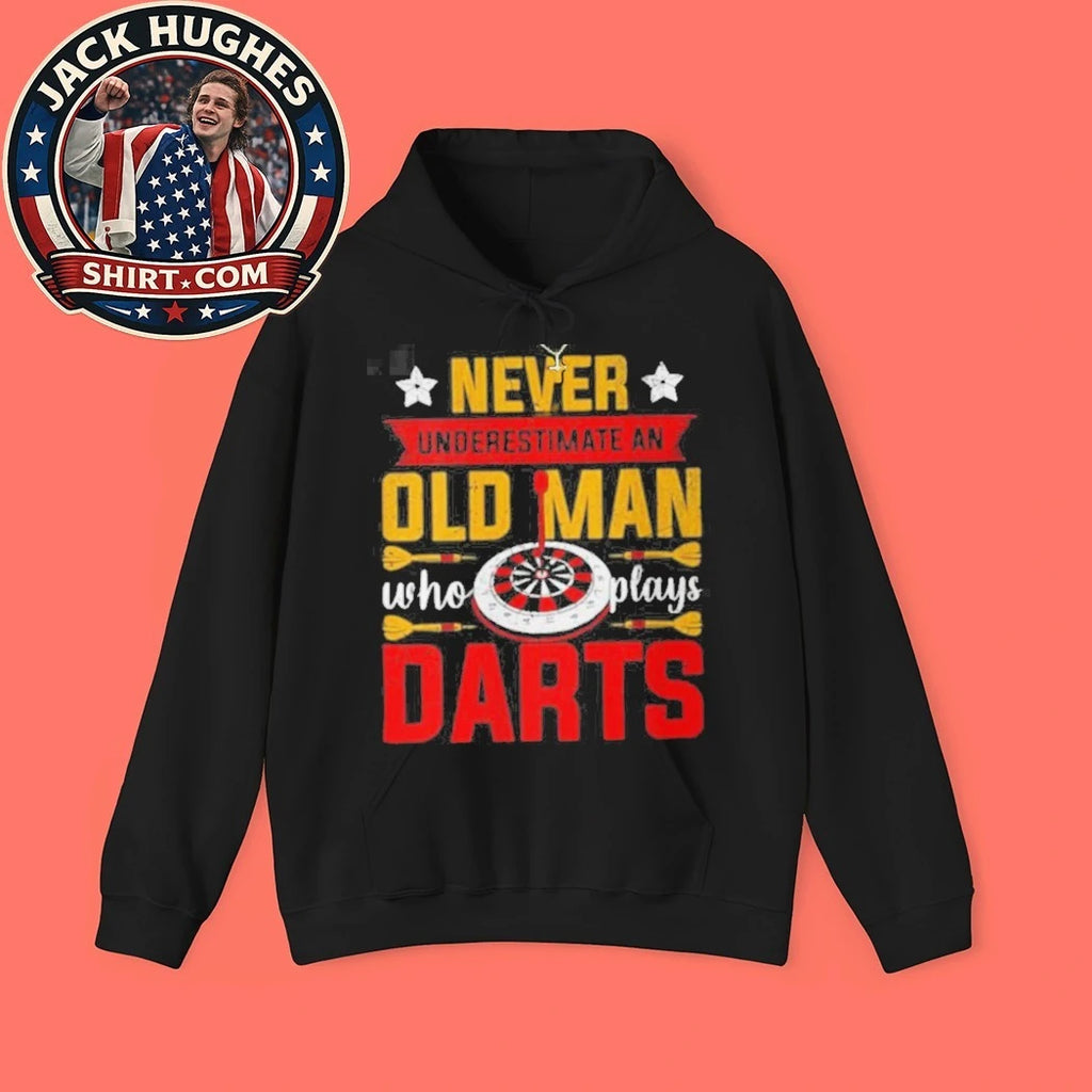 Never Underestimate An Old Man Who Plays Darts Father Day Shirt