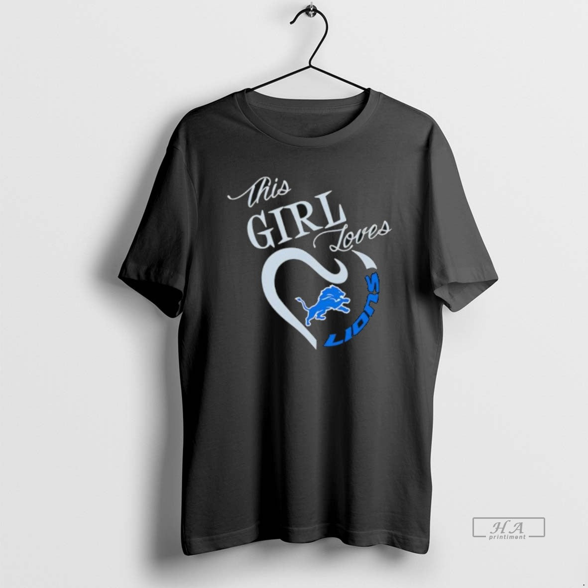 Official This Girl Loves Detroit Lions Stylish T-Shirts, Hoodie, Sweatshirt | HypeCrazeTee.com
