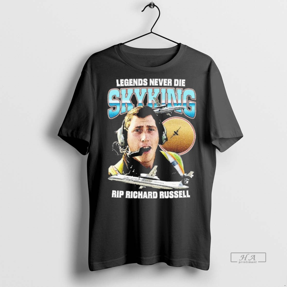 Official Trendy Legends Never Die Skyking Rip Richard Russell Blackshirt Tee Sweater