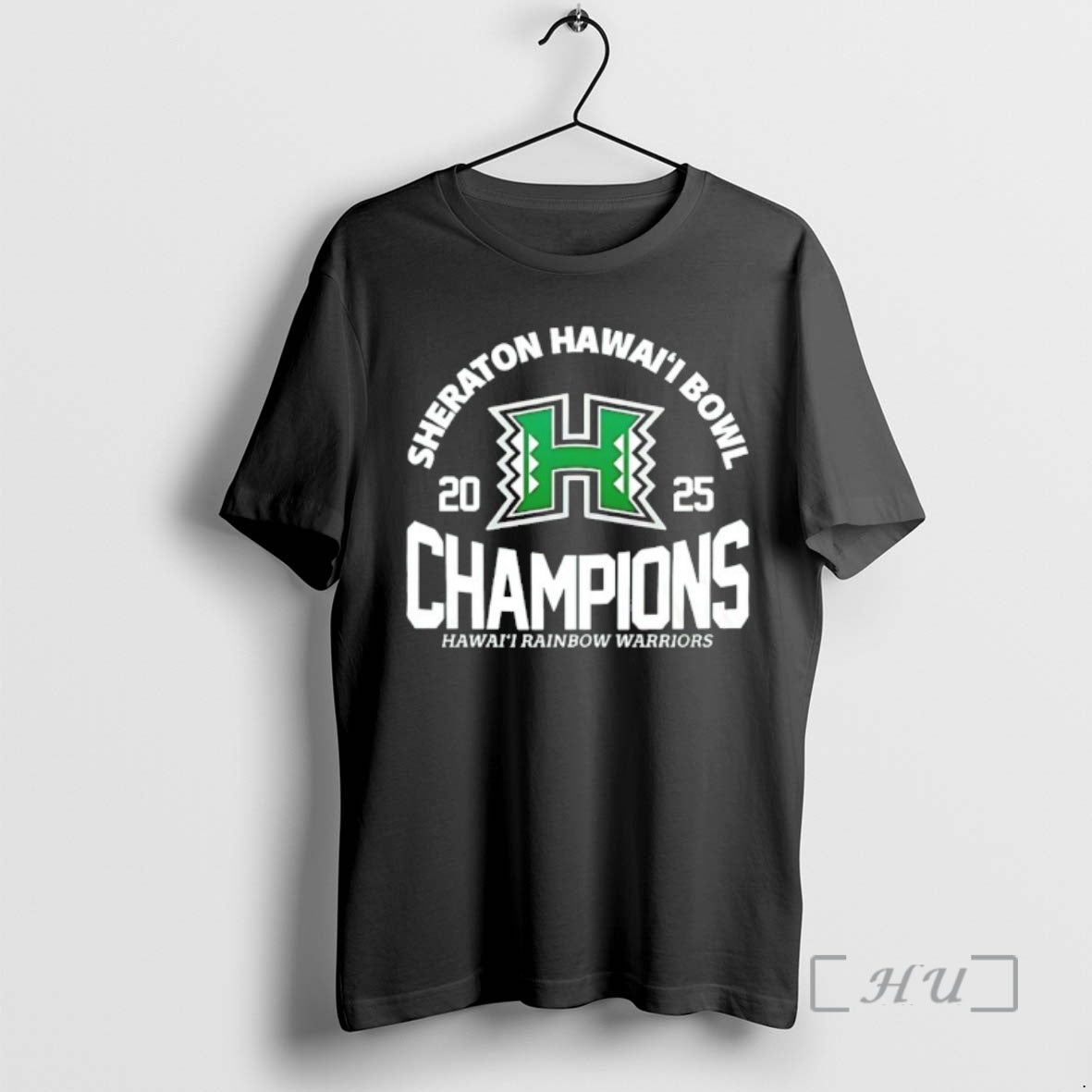 Officials Hawaii Rainbow Warriors 2025 Hawai Bowl Champions T-Shirts, Hoodie, Sweatshirt | HypeCrazeTee.com