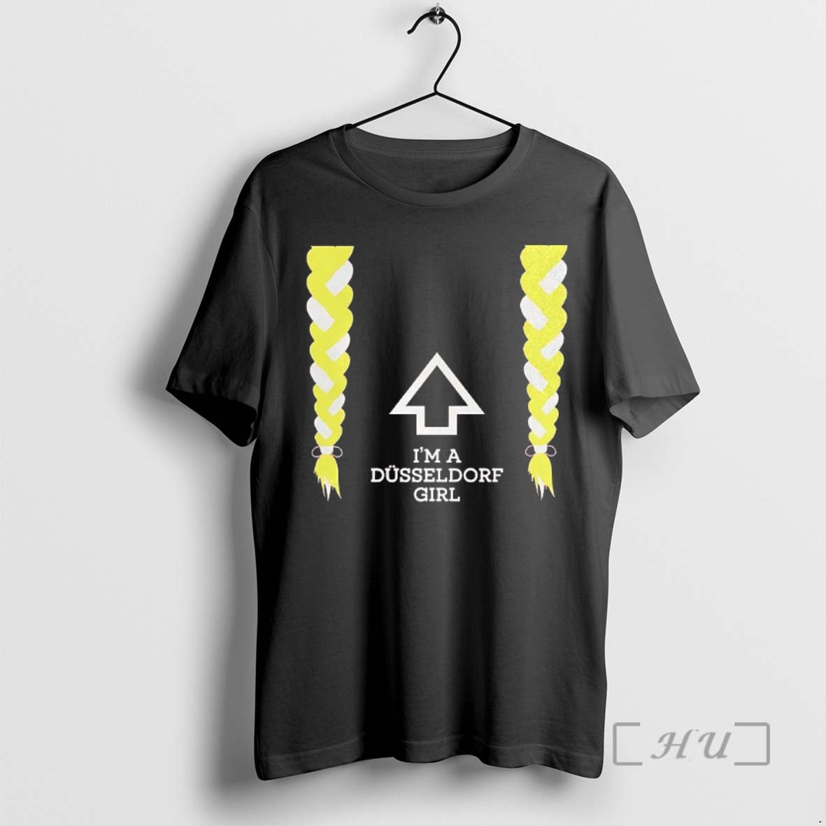 Officials Nick Jonas Christmas Im A Dusseldorf Girl T-Shirts, Hoodie, Sweatshirt | HypeCrazeTee.com
