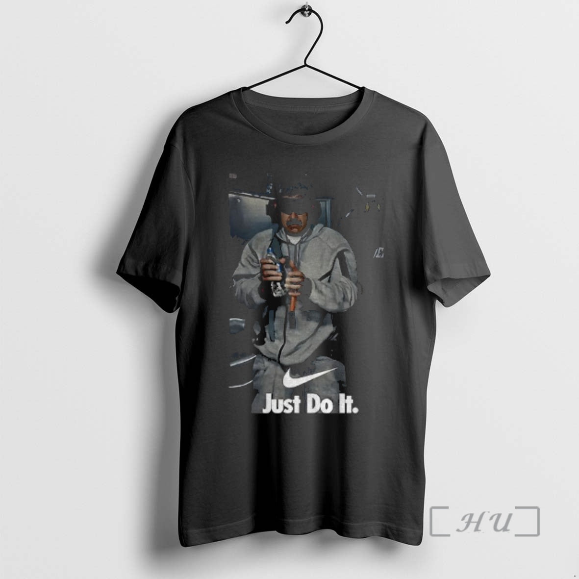 Officials Nicolas Maduro Just Do It Free Venezuela T-Shirts, Hoodie, Sweatshirt | HypeCrazeTee.com