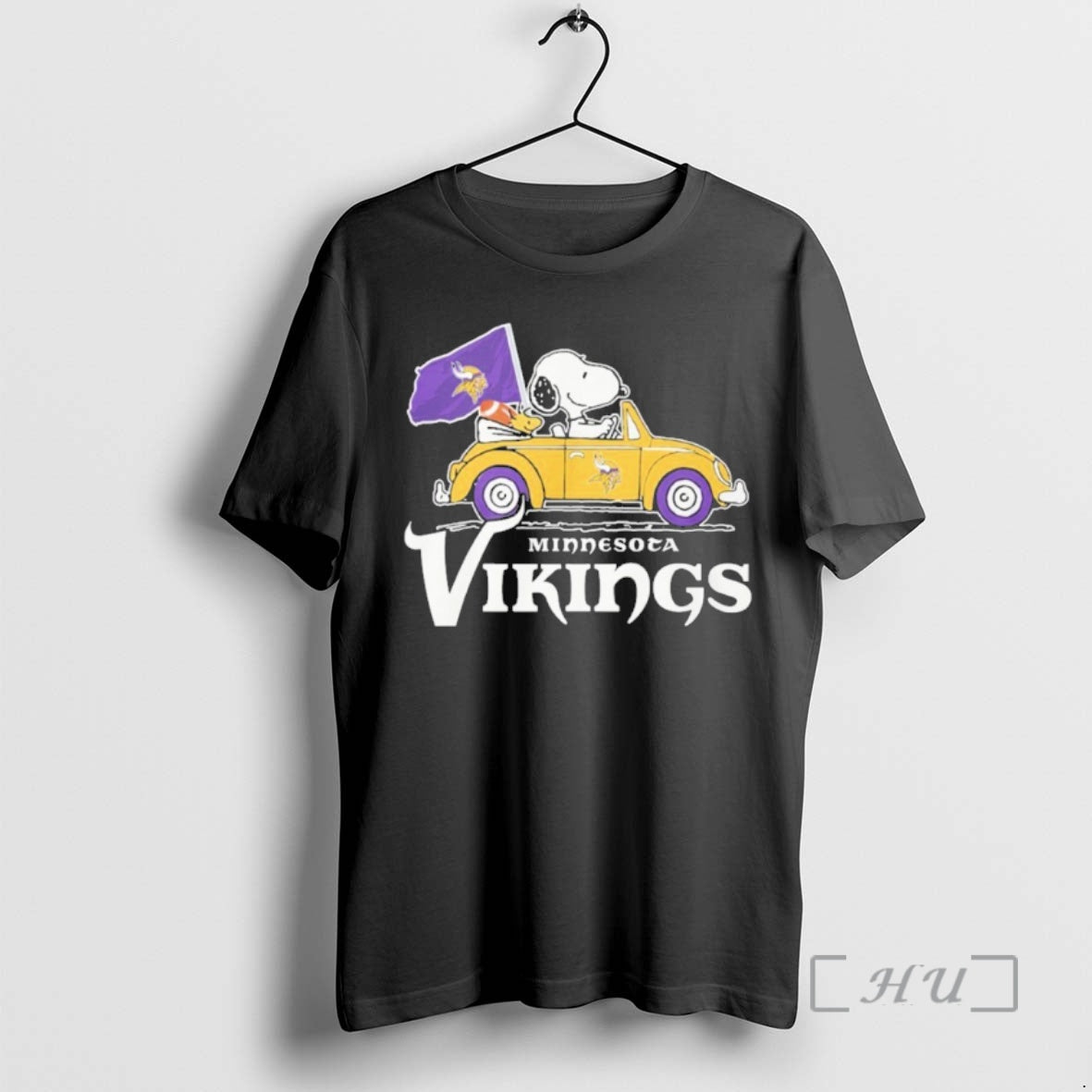 Officials The Peanuts Driving Car X Minnesota Vikings 2026 T-Shirts, Hoodie, Sweatshirt | HypeCrazeTee.com