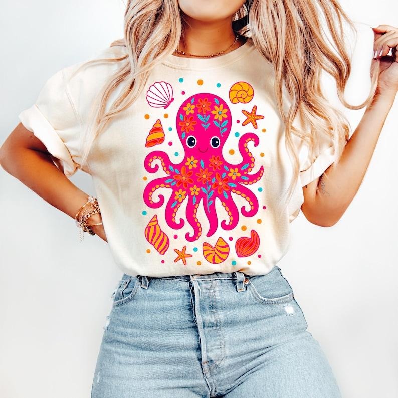 Preppy Summer Octopus Coastal Seashell Retro Summer Floral Beach Coquette Pearl Bow T-Shirt Hoodie, Sweatshirt
