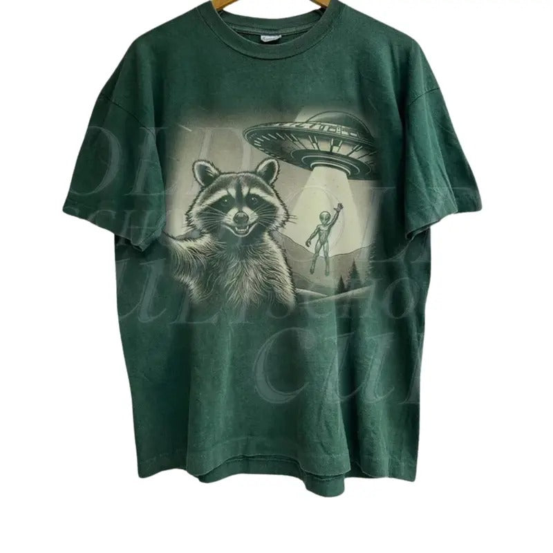 Raccoon Ufo Selfie Vintage 90s Graphic Shirt, Retro Funny Raccoon Ufo Tee, Alien Shirt, Y2k Halftone Gag Washed Tee,...