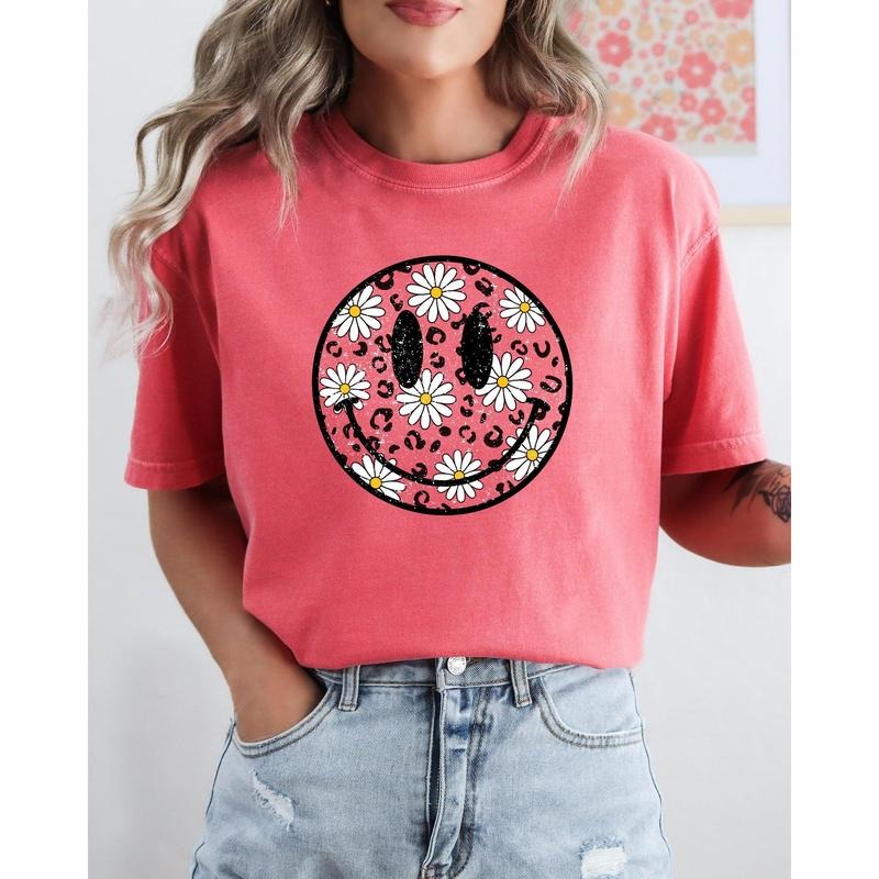 Retro Smiley, Daisies, Happy, Vintage Floral Shirt, Women's Comfort Color Tee, Tshirt Hoodie, Sweatshirt | HypeCrazeTee.com