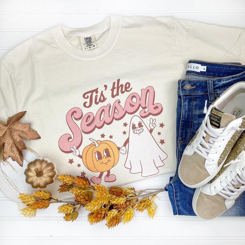 Spooky Tis The Season Comfort Colors SS T-Shirt Hoodie, Sweatshirt | HypeCrazeTee.com