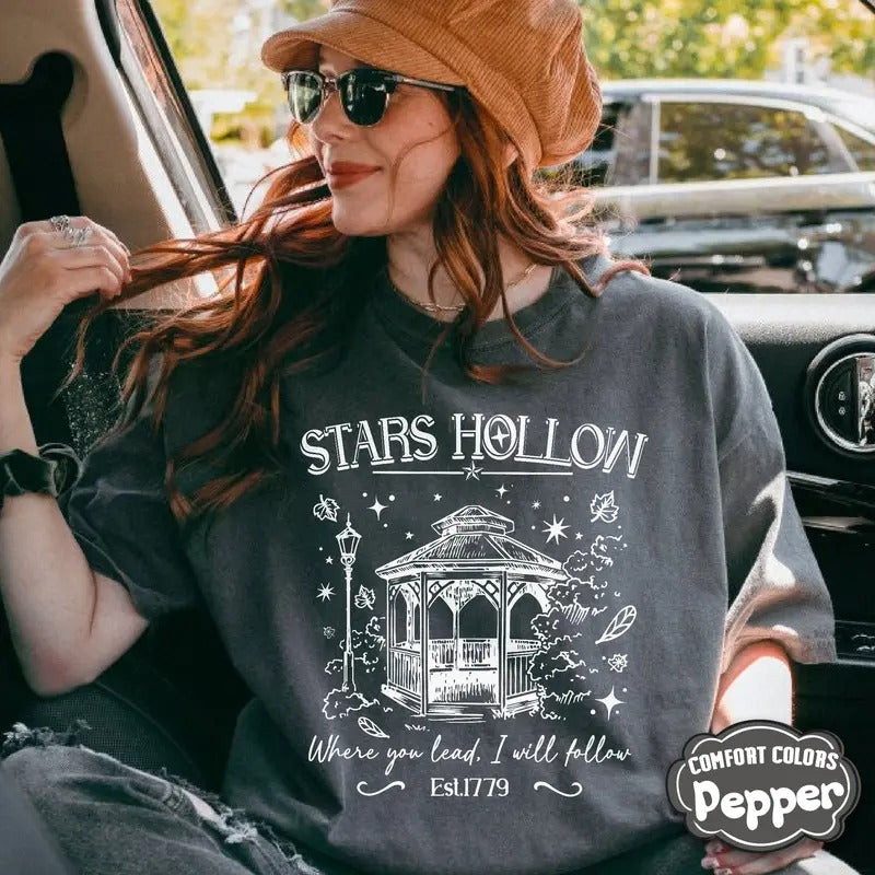 Stars Hollow Connecticut T-Shirt, Cozy Fall Shirt, Gilmore Girls Shirt, Retro Stars Hollow Crewneck Hoodie, Sweatshirt