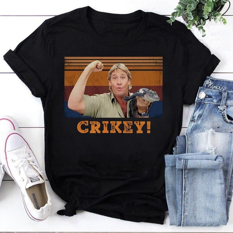 Steve Irwin Animal Lover Crikey Black Tshirt Sweatshirt, Steve Irwin Tee, Crocodile Hunter Shirt, Unisex Sweater Pullover...