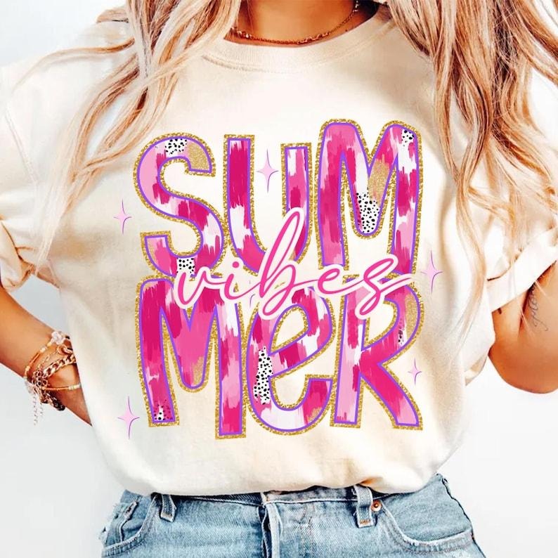 Summer Brushstroke Retro Coquette Beach Hello Checkered T-Shirts, Hoodie, Sweatshirt