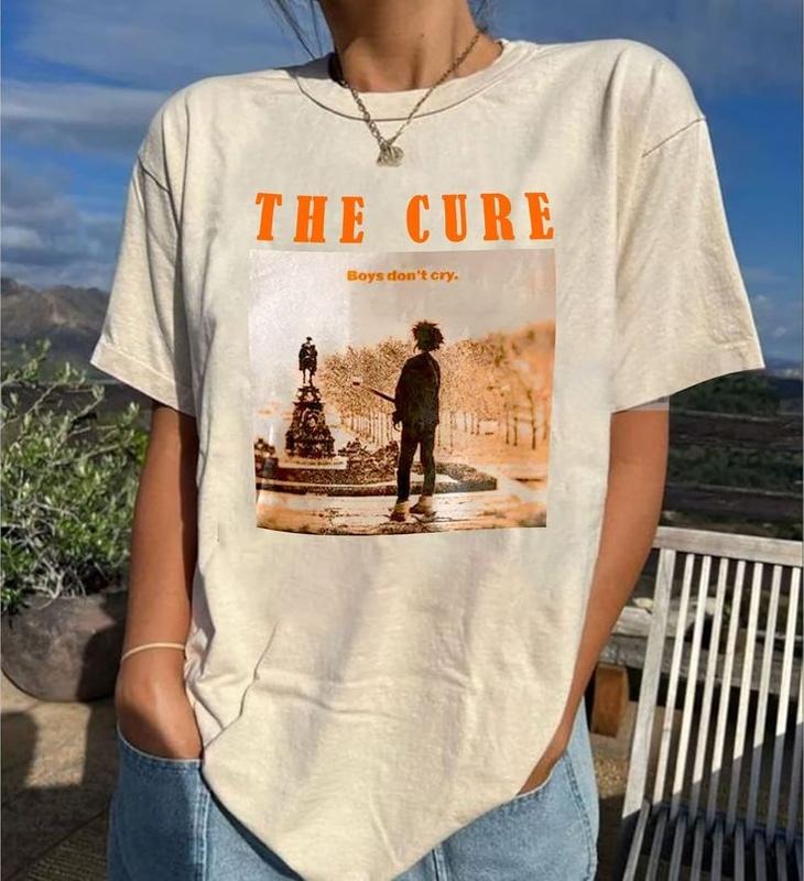 The Cure Rock Des Annes 90 The Cure Band T-Shirt vendu Hoodie, Sweatshirt | HypeCrazeTee.com
