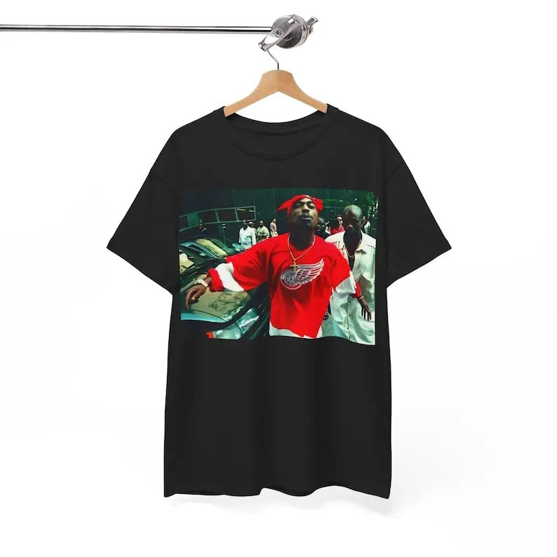 Tupac T-Shirt Dissing Reporter, Enhanced Graphic, 80s 90s Hip Hop rb, Old School Rap, Vintage Shakur Image, Makaveli...